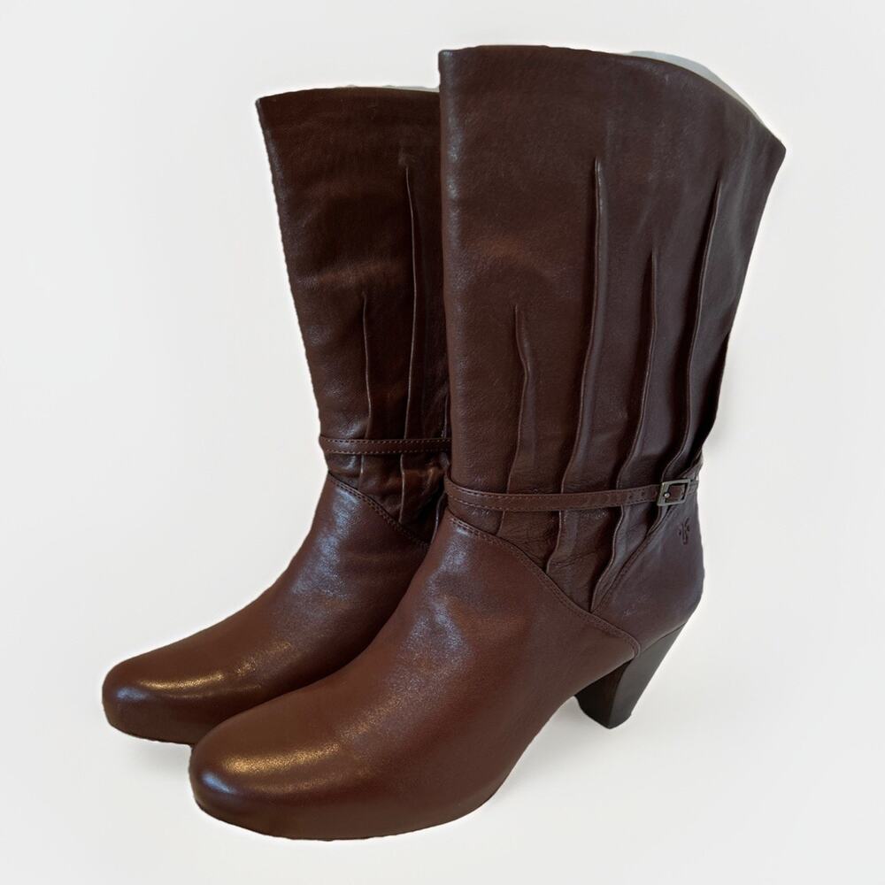Worn once Rare Frye Lisa Brown Pleated Leather Heeled Boots Mid Calf Size 11
